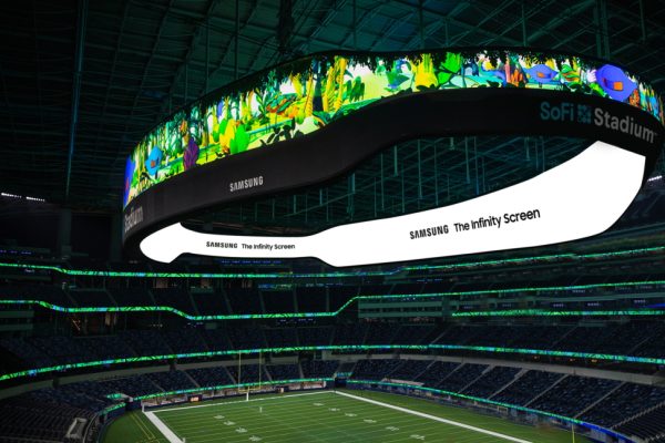 LED-Videoboard-SoFi-Stadium_main1